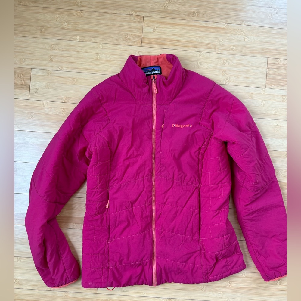 Patagonia Women’s nano air light full zip jacket without hood, size large, pink